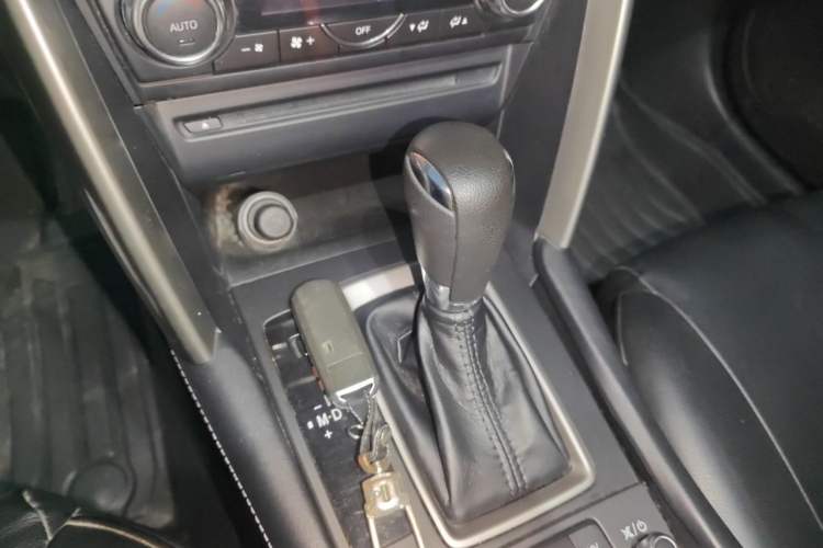 Used Mazda CX-4 2018 2.0L Automatic 2WD Blue Sky Exploration Edition China VI Standard Gear Lever