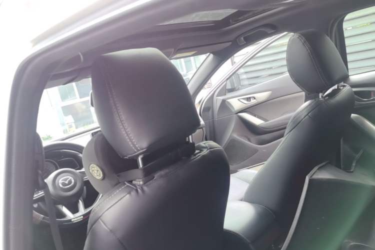 Used Mazda CX-4 2018 2.0L Automatic Two-Wheel Drive Blue Sky Dynamic Version China V Standard Headliner