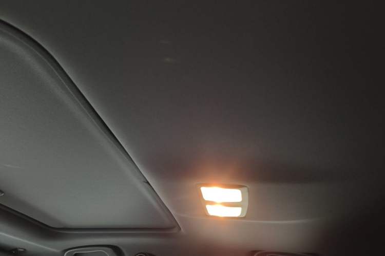 Used Mazda CX-4 2018 2.5L Automatic 4x4 Sky Passion Edition China VI Standard Headliner