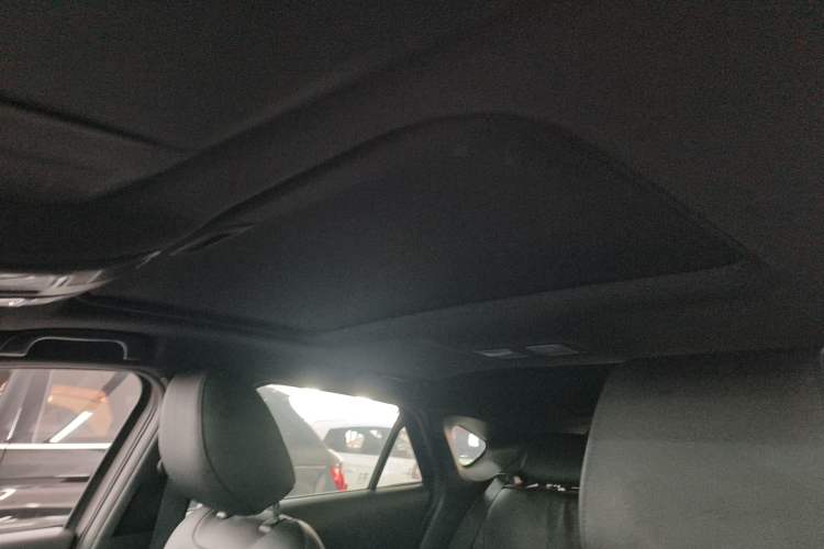 Used Mazda CX-4 2018 2.0L Automatic Two-Wheel Drive Blue Sky Dynamic Version China VI Standard Headliner