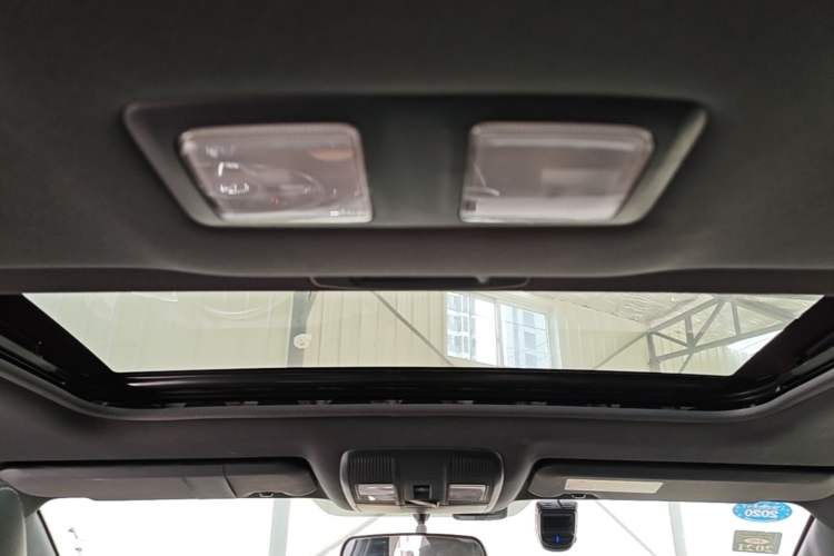 Used Mazda CX-4 2018 2.0L Automatic Two-Wheel Drive Blue Sky Dynamic Version China VI Standard Headliner