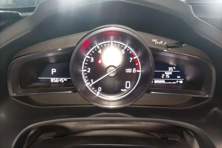 Used Mazda CX-4 2018 2.0L Automatic Two-Wheel Drive Blue Sky Leading Edition China V Standard Instrument Cluster