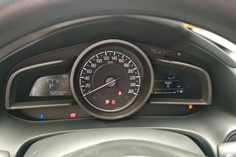Used Mazda CX-4 2018 2.0L Automatic Two-Wheel Drive Blue Sky Dynamic Version China V Standard Instrument Cluster