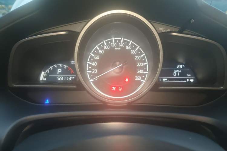 Used Mazda CX-4 2018 2.0L Automatic 2WD Blue Sky Exploration Edition China VI Standard Instrument Cluster