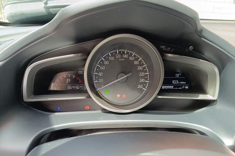 Used Mazda CX-4 2018 2.0L Automatic Two-Wheel Drive Blue Sky Premium Upgrade Version China VI Standard Instrument Cluster