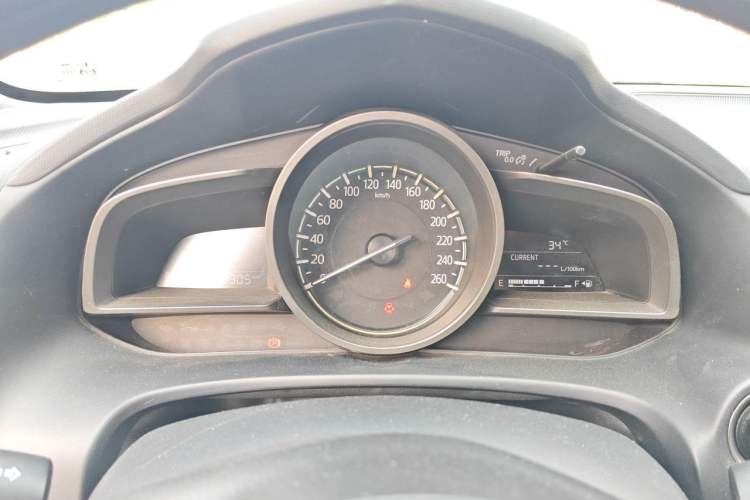 Used Mazda CX-4 2018 2.0L Manual Two-Wheel Drive Blue Sky Dynamic Edition China V Standard Instrument Cluster