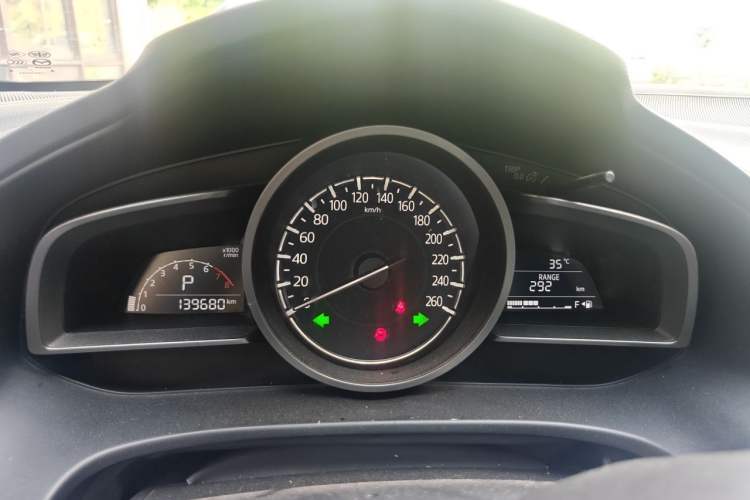 Used Mazda CX-4 2018 2.0L Automatic Two-Wheel Drive Blue Sky Dynamic Version China V Standard Instrument Cluster