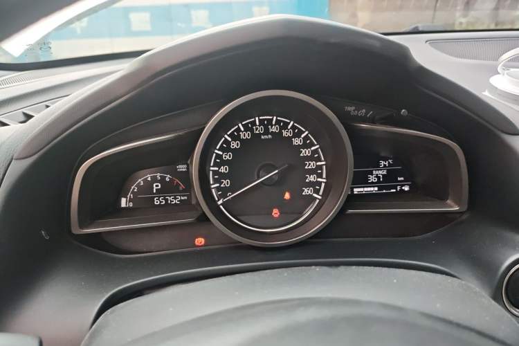 Used Mazda CX-4 2018 2.0L Automatic Two-Wheel Drive Blue Sky Exploration Version China V Standard Instrument Cluster