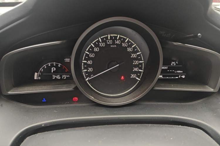 Used Mazda CX-4 2018 2.0L Automatic Two-Wheel Drive Blue Sky Dynamic Version China V Standard Instrument Cluster