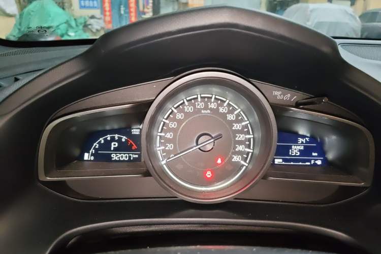 Used Mazda CX-4 2018 2.0L Automatic Two-Wheel Drive Blue Sky Dynamic Version China VI Standard Instrument Cluster