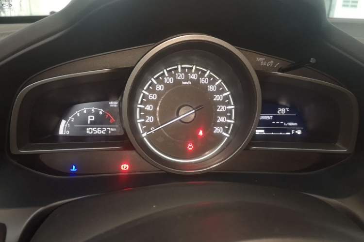 Used Mazda CX-4 2018 2.0L Automatic Two-Wheel Drive Blue Sky Luxury Edition Instrument Cluster
