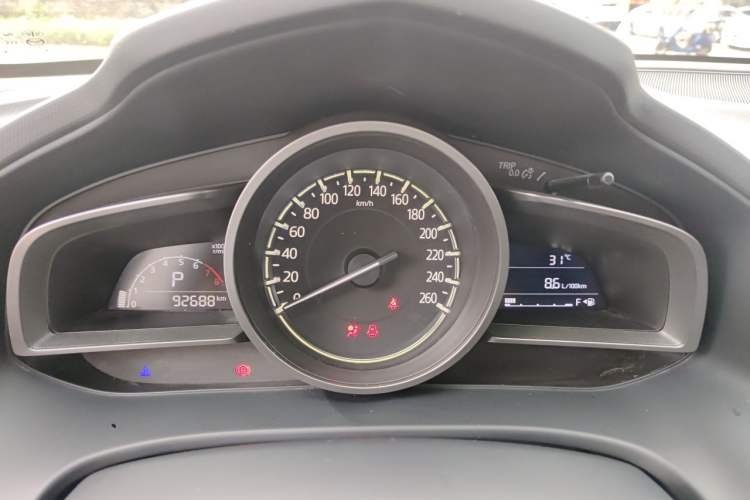 Used Mazda CX-4 2018 2.0L Automatic Two-Wheel Drive Blue Sky Dynamic Version China V Standard Instrument Cluster