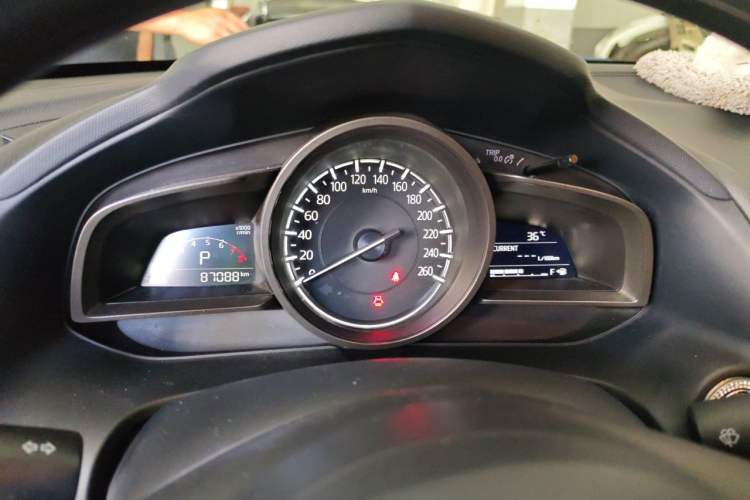 Used Mazda CX-4 2018 2.0L Automatic Two-Wheel Drive Blue Sky Exploration Version China V Standard Instrument Cluster