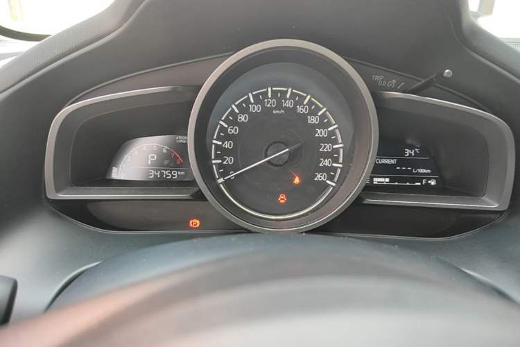 Used Mazda CX-4 2018 2.0L Automatic Two-Wheel Drive Blue Sky Dynamic Version China V Standard Instrument Cluster