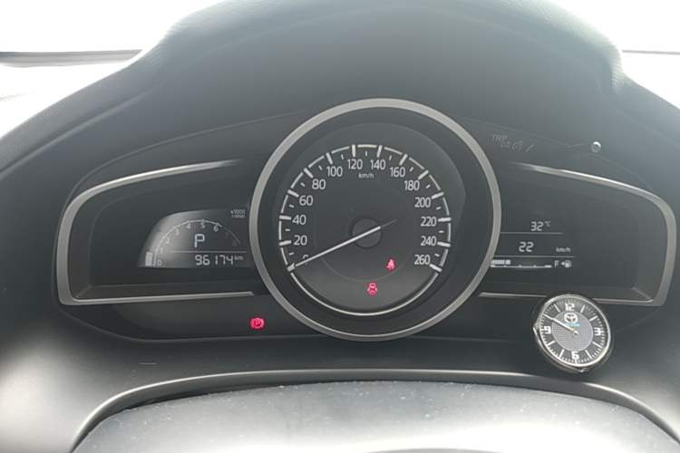 Used Mazda CX-4 2018 2.0L Automatic Two-Wheel Drive Blue Sky Dynamic Version China V Standard Instrument Cluster