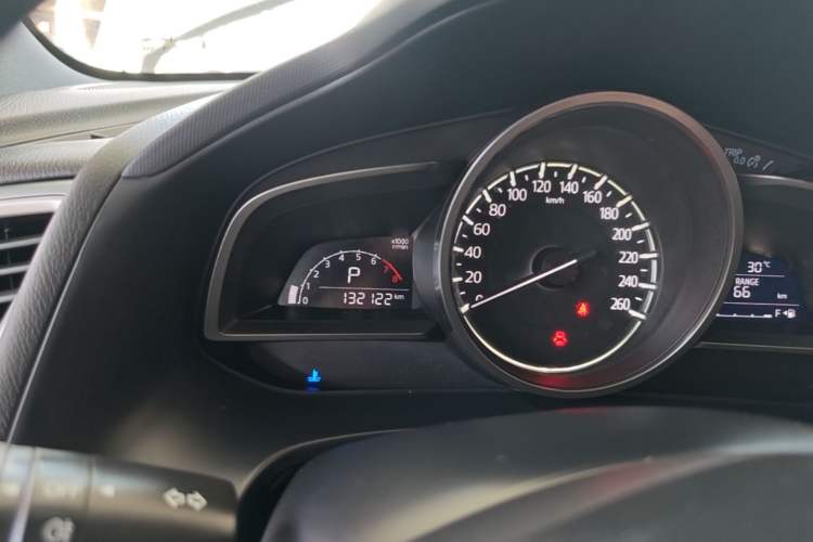 Used Mazda CX-4 2018 2.0L Automatic Two-Wheel Drive Blue Sky Dynamic Version China V Standard Instrument Cluster