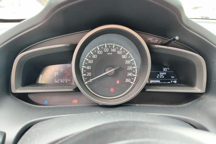 Used Mazda CX-4 2018 2.0L Automatic Two-Wheel Drive Blue Sky Dynamic Version China V Standard Instrument Cluster