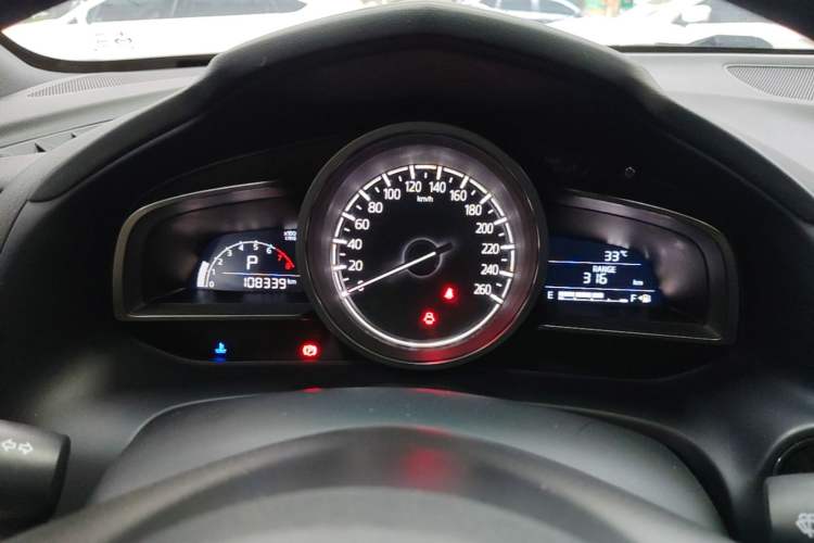 Used Mazda CX-4 2018 2.0L Automatic Two-Wheel Drive Blue Sky Dynamic Version China V Standard Instrument Cluster