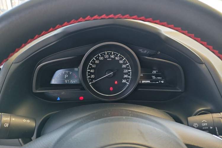 Used Mazda CX-4 2018 2.0L Automatic Two-Wheel Drive Blue Sky Dynamic Version China V Standard Instrument Cluster
