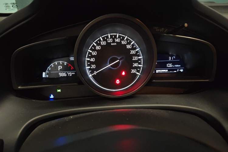 Used Mazda CX-4 2018 2.0L Automatic Two-Wheel Drive Blue Sky Dynamic Version China VI Standard Instrument Cluster