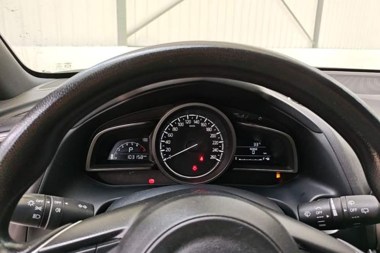 Used Mazda CX-4 2018 2.0L Automatic Two-Wheel Drive Blue Sky Dynamic Version China VI Standard Instrument Cluster