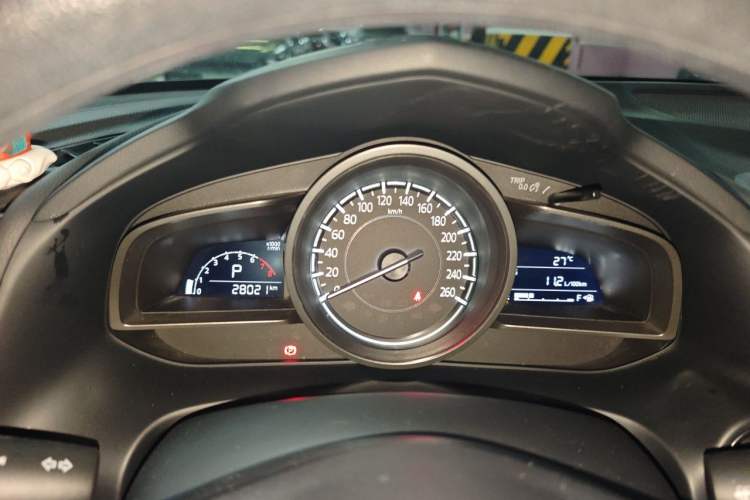 Used Mazda CX-4 2018 2.0L Automatic Two-Wheel Drive Blue Sky Dynamic Version China V Standard Instrument Cluster