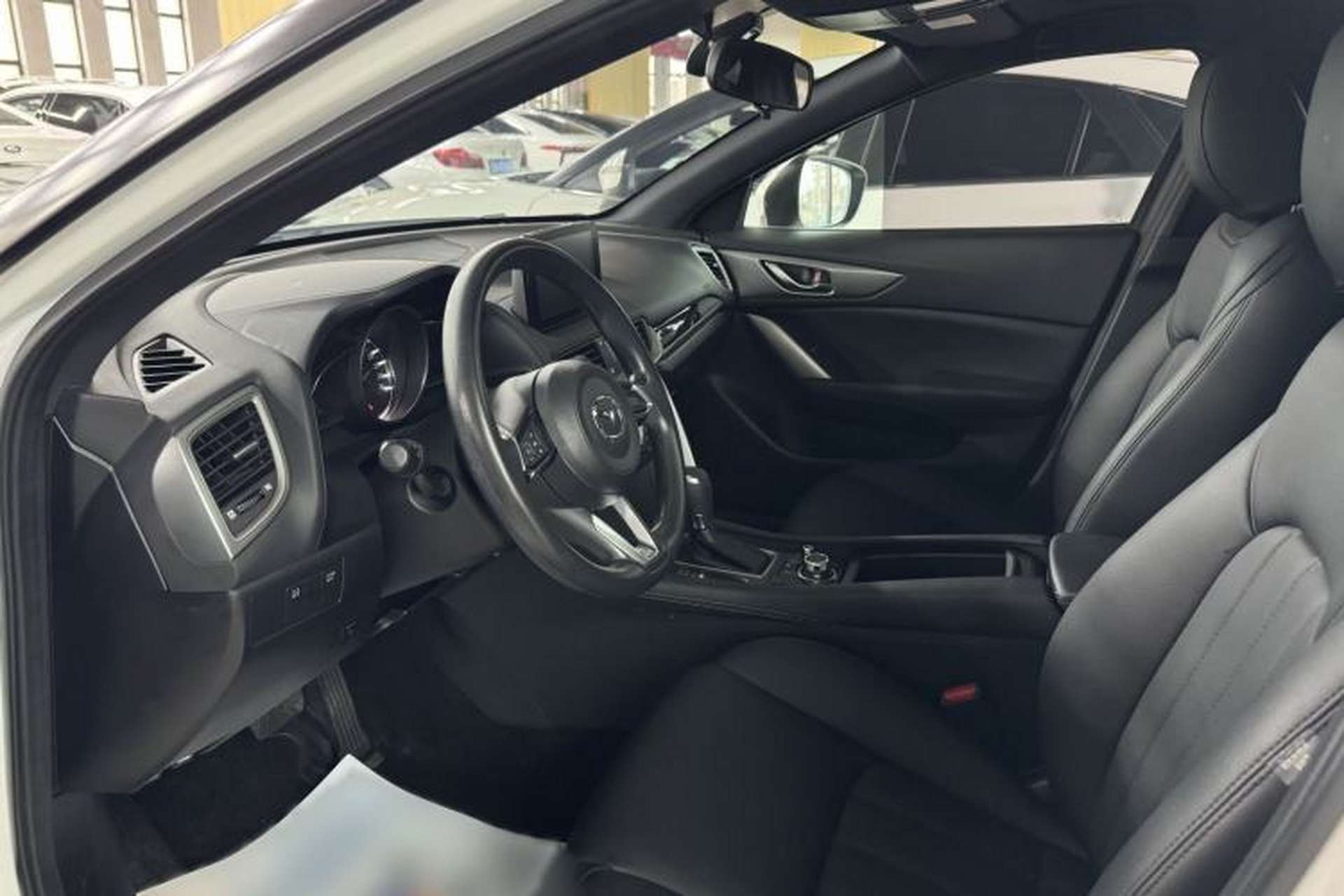 Used Mazda CX-4 2018 2.0L Automatic Two-Wheel Drive Blue Sky Dynamic Version China V Standard Interior 2