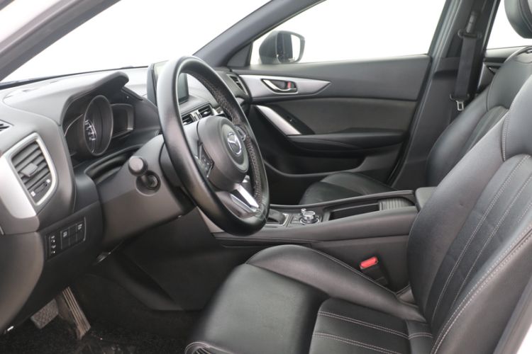 Used Mazda CX-4 2018 2.0L Automatic Two-Wheel Drive Blue Sky Dynamic Version China V Standard Interior 2