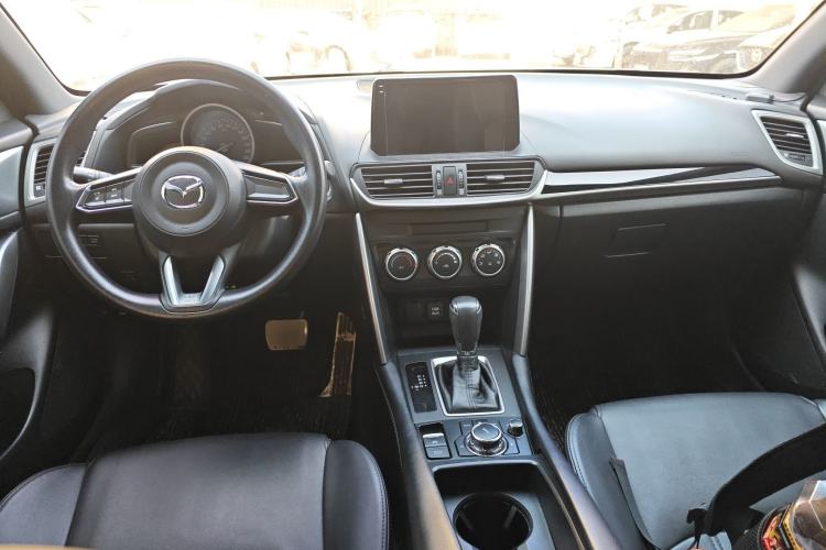 Used Mazda CX-4 2018 2.0L Automatic Two-Wheel Drive Blue Sky Dynamic Version China V Standard Interior 2