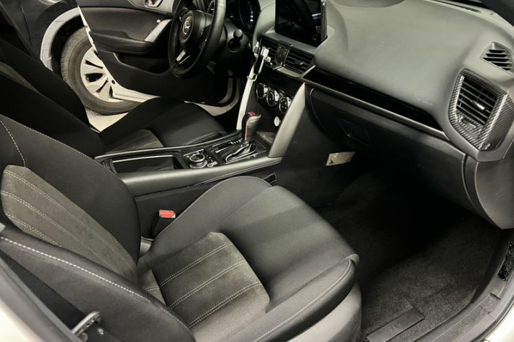 Used Mazda CX-4 2018 2.0L Automatic Two-Wheel Drive Blue Sky Dynamic Version China V Standard Interior 4