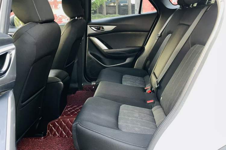 Used Mazda CX-4 2018 2.0L Automatic Two-Wheel Drive Blue Sky Dynamic Version China V Standard Interior 4