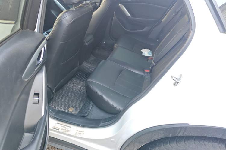 Used Mazda CX-4 2018 2.0L Automatic Two-Wheel Drive Blue Sky Dynamic Version China V Standard Interior 4
