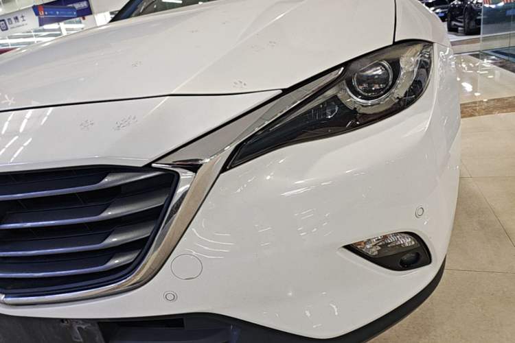 Used Mazda CX-4 2018 2.0L Automatic Two-Wheel Drive Blue Sky Leading Edition China V Standard Left Front Headlight