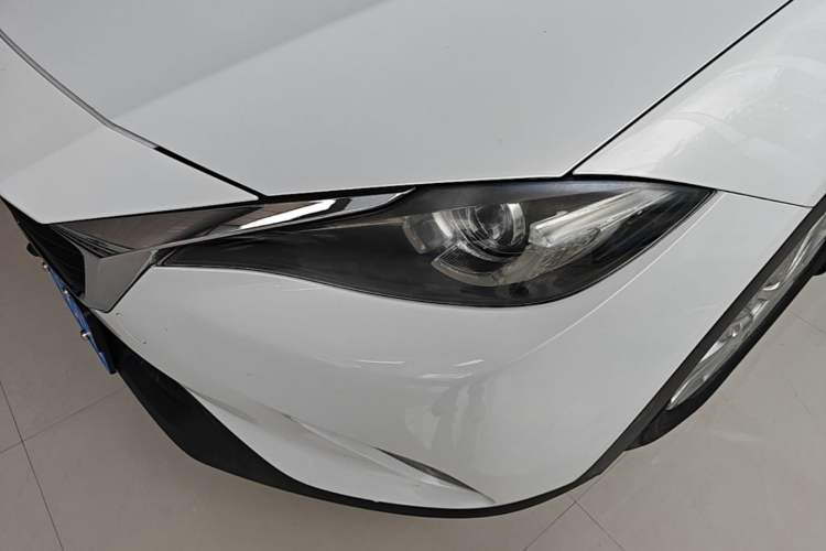 Used Mazda CX-4 2018 2.0L Automatic Two-Wheel Drive Blue Sky Exploration Version China V Standard Left Front Headlight