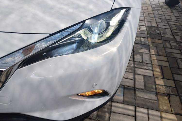 Used Mazda CX-4 2018 2.0L Automatic Two-Wheel Drive Blue Sky Dynamic Version China V Standard Left Front Headlight