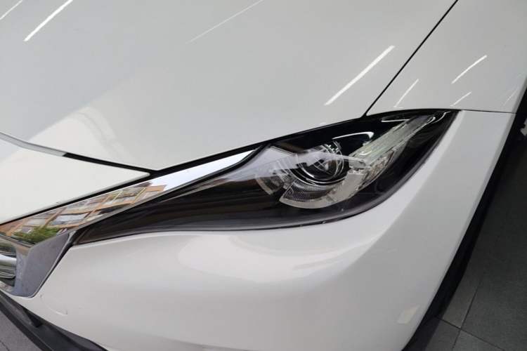 Used Mazda CX-4 2018 2.0L Automatic Two-Wheel Drive Blue Sky Dynamic Version China V Standard Left Front Headlight