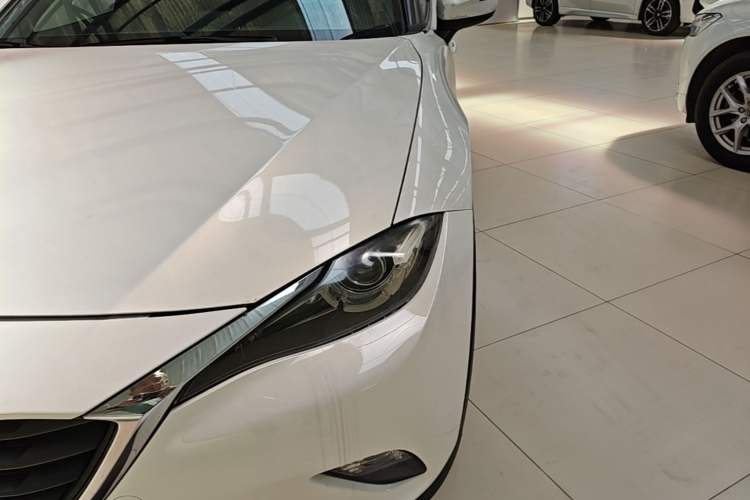 Used Mazda CX-4 2018 2.0L Automatic Two-Wheel Drive Blue Sky Dynamic Version China VI Standard Left Front Headlight