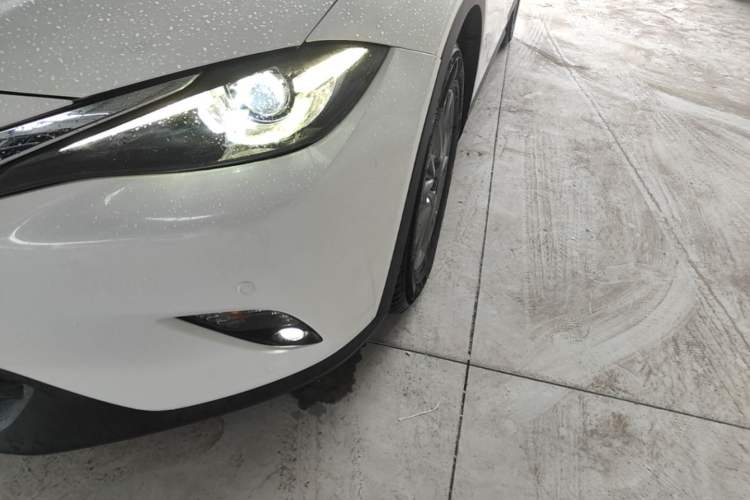 Used Mazda CX-4 2018 2.0L Automatic Two-Wheel Drive Blue Sky Premium Upgrade Version China VI Standard Left Front Headlight