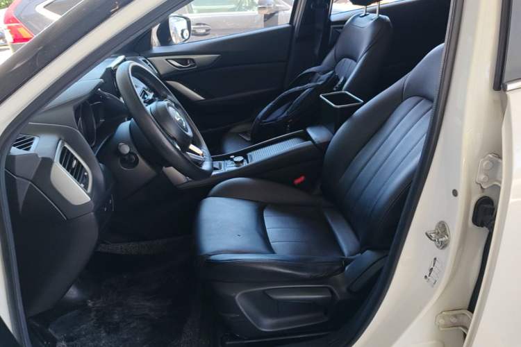 Used Mazda CX-4 2018 2.0L Automatic Two-Wheel Drive Blue Sky Dynamic Version China V Standard Left Front Seat