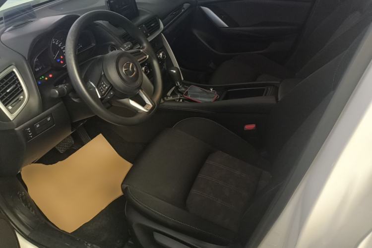 Used Mazda CX-4 2018 2.0L Automatic Two-Wheel Drive Smart Tech Edition China VI Left Front Seat