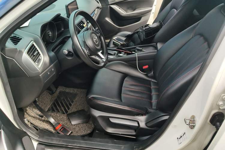 Used Mazda CX-4 2018 2.0L Automatic 2WD Blue Sky Exploration Edition China VI Standard Left Front Seat