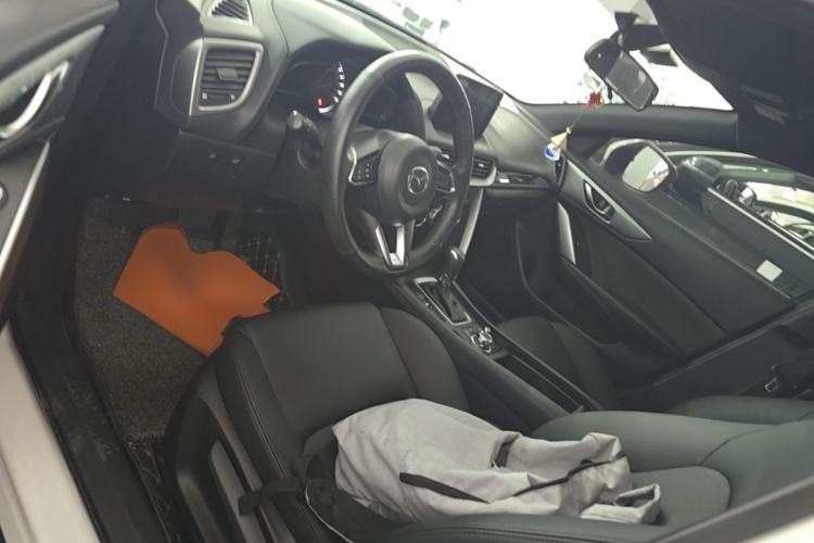 Used Mazda CX-4 2018 2.0L Automatic Two-Wheel Drive Blue Sky Dynamic Version China VI Standard Left Front Seat