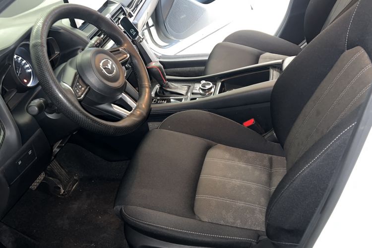Used Mazda CX-4 2018 2.0L Automatic Two-Wheel Drive Blue Sky Dynamic Version China V Standard Left Front Seat