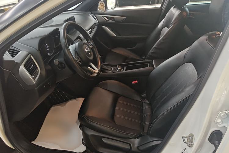 Used Mazda CX-4 2018 2.0L Automatic Two-Wheel Drive Blue Sky Exploration Version China V Standard Left Front Seat