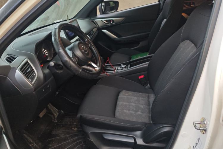 Used Mazda CX-4 2018 2.0L Automatic Two-Wheel Drive Blue Sky Dynamic Version China V Standard Left Front Seat