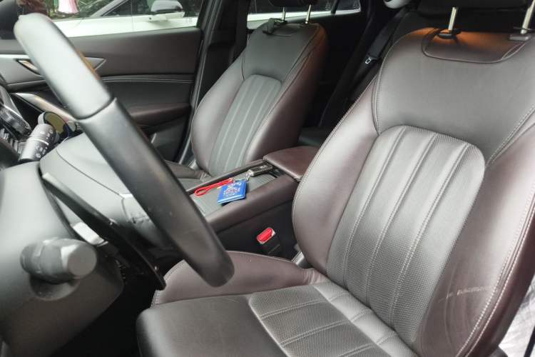 Used Mazda CX-4 2018 2.5L Automatic 4x4 Sky Passion Edition China VI Standard Left Front Seat