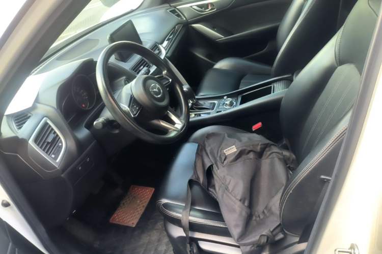 Used Mazda CX-4 2018 2.0L Automatic Two-Wheel Drive Blue Sky Dynamic Version China V Standard Left Front Seat