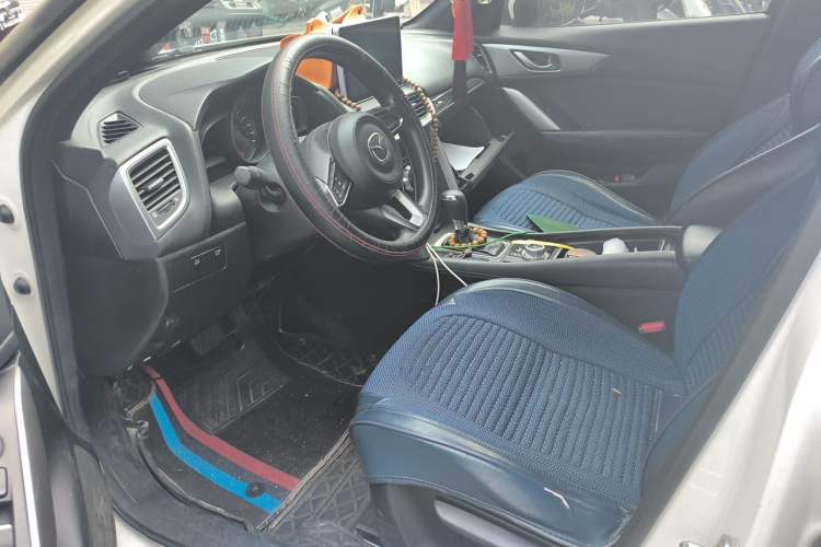 Used Mazda CX-4 2018 2.0L Automatic Two-Wheel Drive Blue Sky Dynamic Version China V Standard Left Front Seat