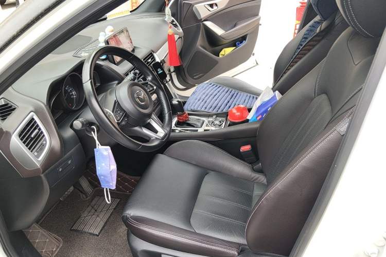 Used Mazda CX-4 2018 2.0L Automatic Two-Wheel Drive Blue Sky Luxury Edition Left Front Seat