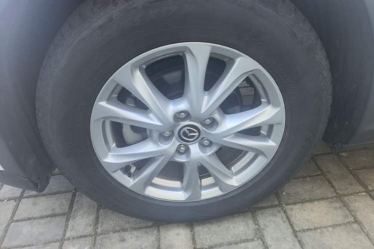 Used Mazda CX-4 2018 2.0L Automatic Two-Wheel Drive Blue Sky Dynamic Version China V Standard Left Front Wheel Hub